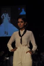 Model walk the ramp for House of Chic show at LFW 2013 Day 5 in Grand Haytt, Mumbai on 27th Aug 2013  (42).JPG